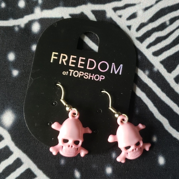 Topshop Jewelry - TOPSHOP Pink Crossbones Skull Earrings